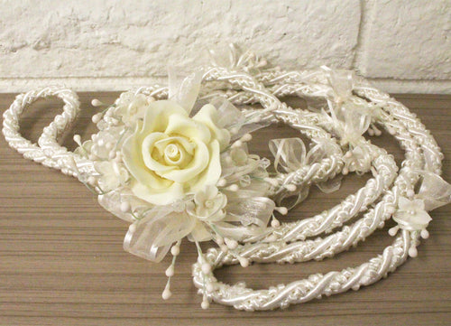 Ivory Accent Traditional Lasso