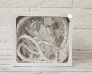 White Accent Traditional Lasso